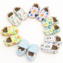 Load image into Gallery viewer, Soft Infant Cute Crib Shoes